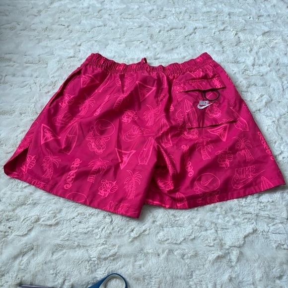 Nike Men's Size Medium Pink Woven Beach Flow Swim Shorts - Picture 5 of 5
